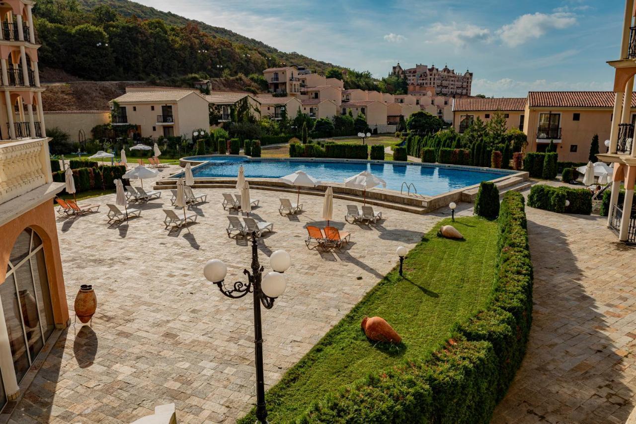Menada Negresco Apartments Elenite Εξωτερικό φωτογραφία