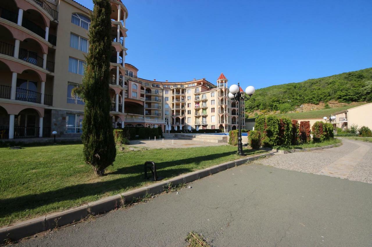 Menada Negresco Apartments Elenite Εξωτερικό φωτογραφία