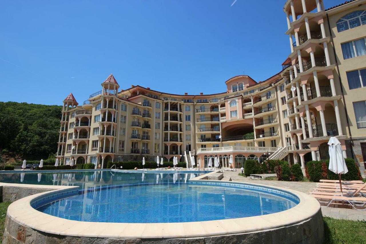 Menada Negresco Apartments Elenite Εξωτερικό φωτογραφία