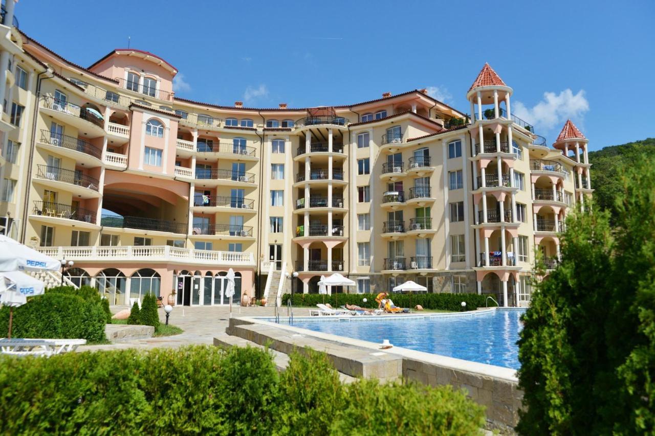 Menada Negresco Apartments Elenite Εξωτερικό φωτογραφία
